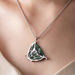 Personalisierte Schmetterling Gitarre Pick zierliche Halskette mit Namen Geburtstag Jahrestag Geschenk für Musik-liebenden Frauen