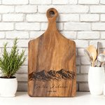 Personalisiertes Blumen Berg Gravur Holz Schneidebrett für Würst Käse mit Namen Text Griff Hochzeit Hauseinweihung Weihnachten Geschenk für Familie