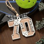 Ornement en bois personnalisé avec nom pour le thème du ballon de sport Cadeau de Noël pour les amateurs de sport