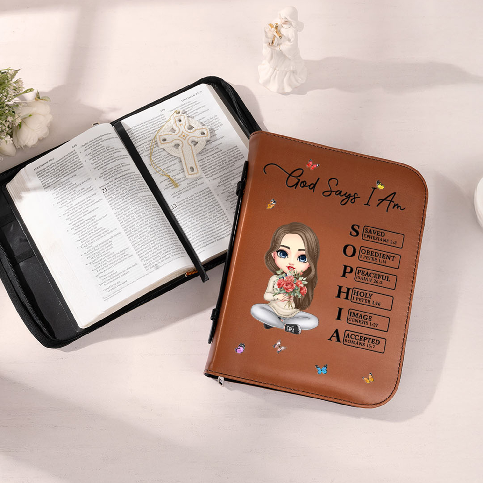 Couverture de livre en cuir PU avec nom et verset biblique Cadeau d'anniversaire et de Noël pour les chrétiens et les femmes