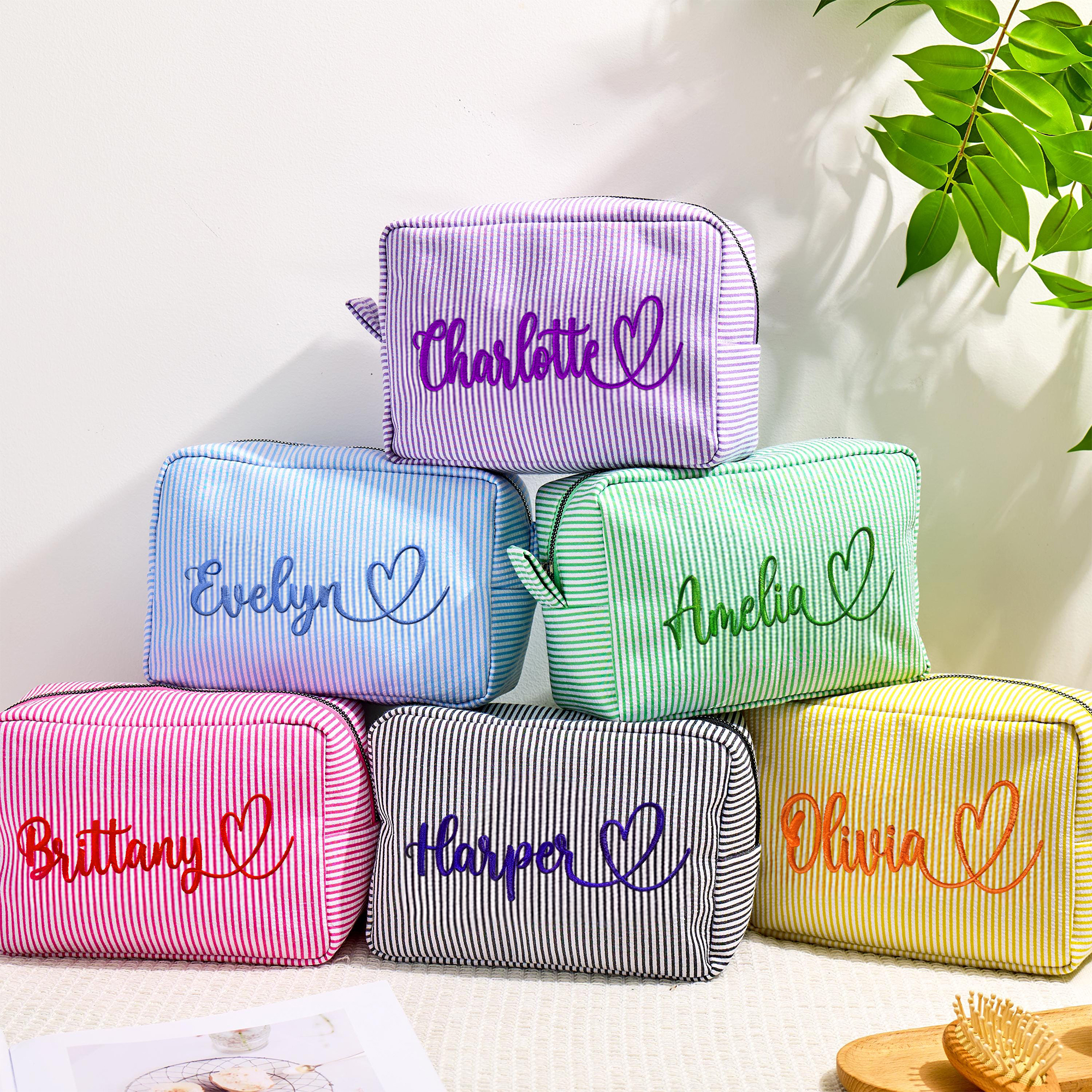 Trousse de maquillage rayée personnalisée avec nom brodé - Cadeau anniversaire mariage pour femmes et demoiselles d’honneur