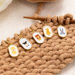 Personligt broderat stygnmarkörkit med namn Julklapp för virknings- och stickälskare