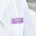 Henkilökohtainen monivärinen akryyli nimi Pin Badge kanssa Job Title Takaisin kouluun sairaala lahja Opettaja Lääkäri Sairaanhoitaja