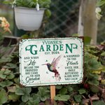 Personalized Retro Floral Insect Animal Art Classic Metal Garden Sign Birthday Housewarming Gift for Women Men Gardening Lovers