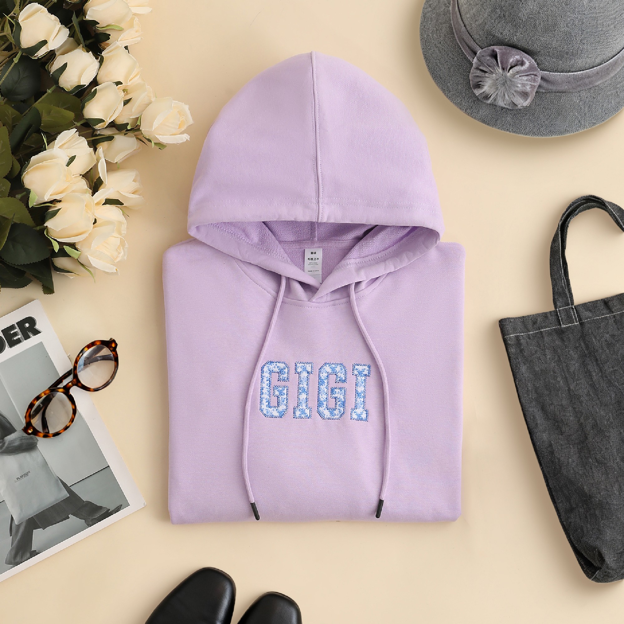 Personnalisé Multicolore Appliqué Fleur Soft T-shirt Sweatshirt Hoodie avec Nom brodé Fête des Mères Anniversaire Noël Cadeau Maman Grand-mère