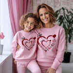 Personalised Heart Design Family T-shirt Sweatshirt with Kid‘s Names Christmas Mother's Day Birthday Gift for Mom Grandma Kid