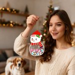 Personalisierter 2025 Weihnachtsbaumschmuck aus Holz mit Anhänger-Teilen in Pfoten- oder Schneemannform und 1–13 Namen Weihnachtsgeschenk für Familie