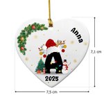 Personalisiertes Keramik-Ornament mit Initiale Weihnachtsmütze Schneemann Namen und Jahr Baumschmuck Weihnachtsgeschenk für Familie Kinder