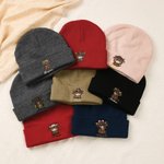 Chapeau bonnet tricoté personnalisé avec motif de vache Highland Nom brodé Accessoire d'hiver Cadeau d'anniversaire pour enfant amoureux de la vache Highland