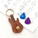 Portachiavi personalizzato per plettro da chitarra in pelle PU con testo inciso e plettro Regalo di Natale di compleanno per gli amanti della musica per chitarra