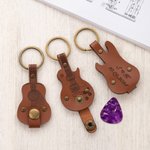 Portachiavi personalizzato per plettro da chitarra in pelle PU con testo inciso e plettro Regalo di Natale di compleanno per gli amanti della musica per chitarra
