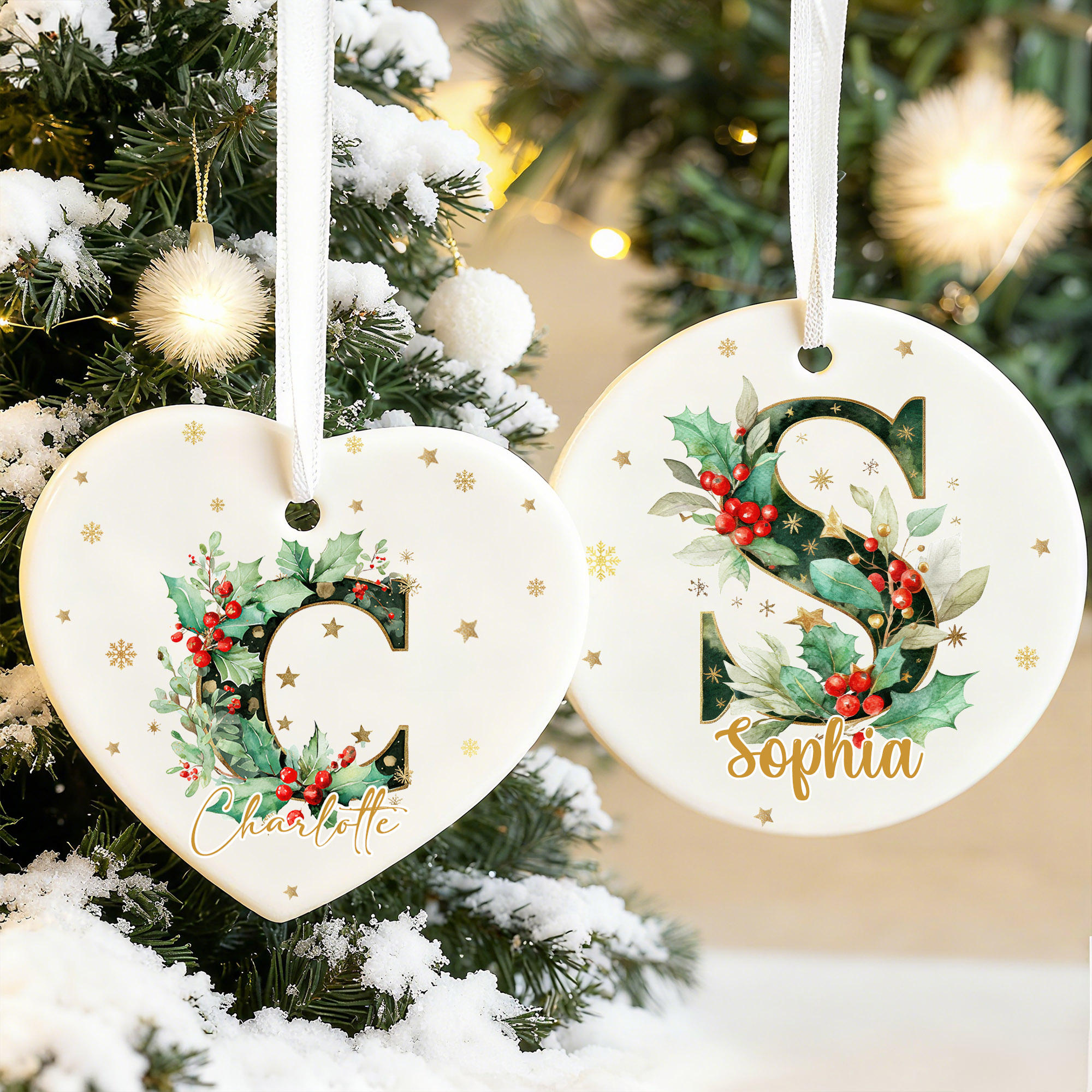 Ornement de Noël personnalisé en céramique avec le nom Holly Initial Décoration de l'arbre de Noël Cadeau de Noël pour la famille et les amis