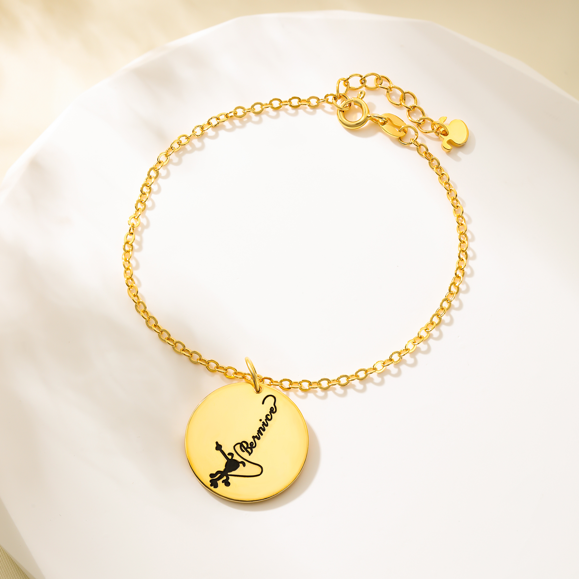 Bracelet circulaire personnalisé en Marsupilami avec nom Cadeau d'anniversaire pour ami(e), famille, Callie × Marsupilami®.