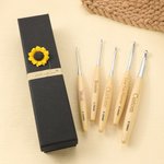 Personalized Wooden 2 Pcs Crochet Hook Set with Text and Gift Box Mother's Day Christmas Gift for Moms Knitting Lovers