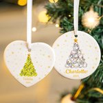 Personliga kulor julgran keramisk julprydnad med namn och år juldekoration present till familj vänner