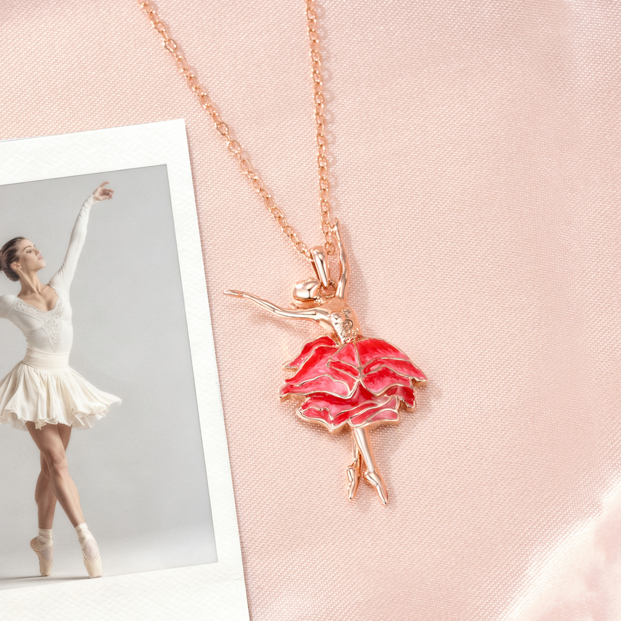 Collier de fleur de naissance pour danseuse classique avec jupe de pétales Cadeau d'anniversaire pour Ballerines