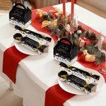 Personalized Winter Wonderland Christmas Tree Christmas Cracker Treat Box with Name Holiday Party Decor Christmas Gift for Family Kids