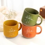 Tu silueta siempre contigo – Taza personalizada de 355 ml con personaje y mascota