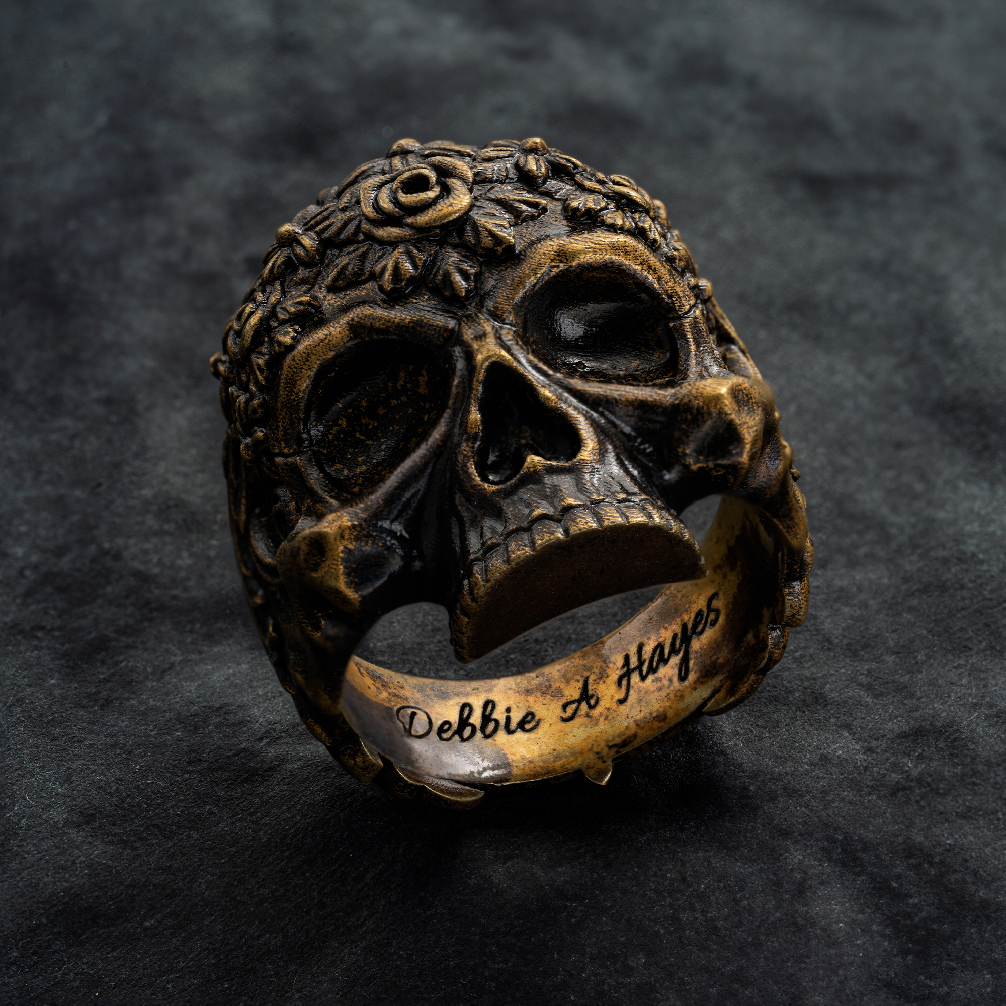 Bague personnalisée tête de mort gothique avec gravure à l'intérieur Bijoux pour motards Cadeau d'anniversaire pour hommes Amoureux du gothique Amoureux de la moto