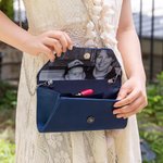 Pochette in raso personalizzata con fiocco e fodera fotografica Regalo di matrimonio e anniversario per le donne