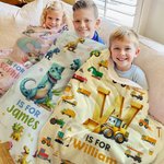 Personalisierte Weiche Decke mit Motiv von Einhorn Dinosaurier Bagger Kinderzimmer Dekoration Geburtstagsgeschenk für Kinder Jungen Mädchen