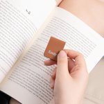 Gepersonaliseerde Minimalistische Magnetische PU-leer Bladwijzer met Gegraveerde Naam Verjaardag Afstudeer Cadeau voor Boekenliefhebbers Boekenwurm