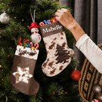 Gepersonaliseerde Western Cowboy Boerderij Pluche Kerstkousen met Naam en Rode Hanglus Festival Decoratie Kerstcadeau voor Familie Vrienden