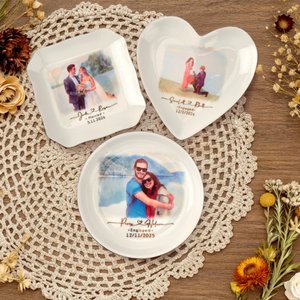Personalizada acuarela estilo de pintura de fotos de cerámica baratija joyería plato con el texto y la fecha de la boda de compromiso regalo de aniversario para parejas de recién casados