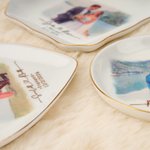Personalisierte Aquarell Malerei Stil Foto Keramik Trinket Schmuck Schale mit Text und Datum Hochzeit Verlobung Jahrestag Geschenk für Paare Newlyweds