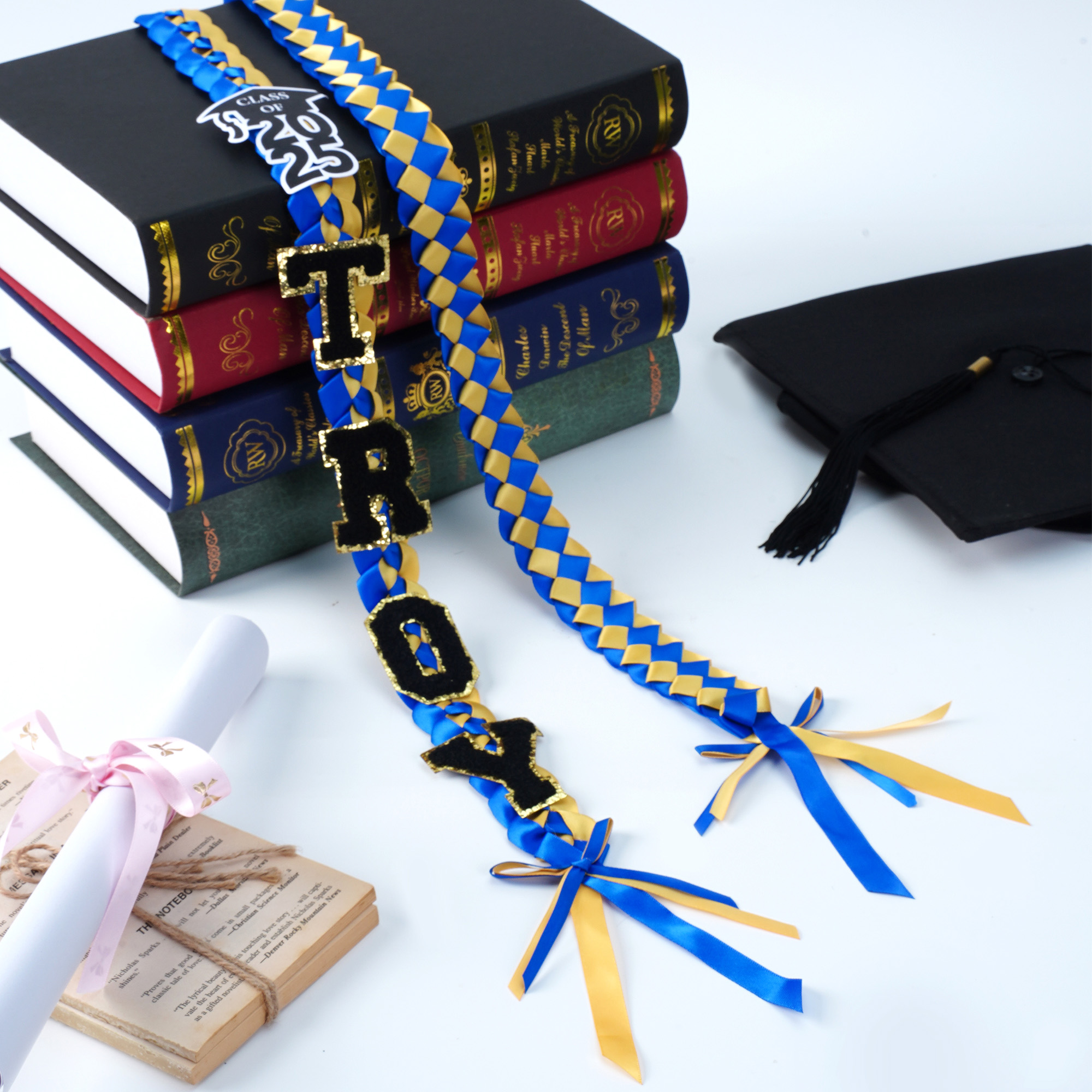 Chapeau de fin d'études personnalisé Ruban tressé bicolore Lei avec nom et année Décoration de fête Cadeau de fin d'études pour les diplômés