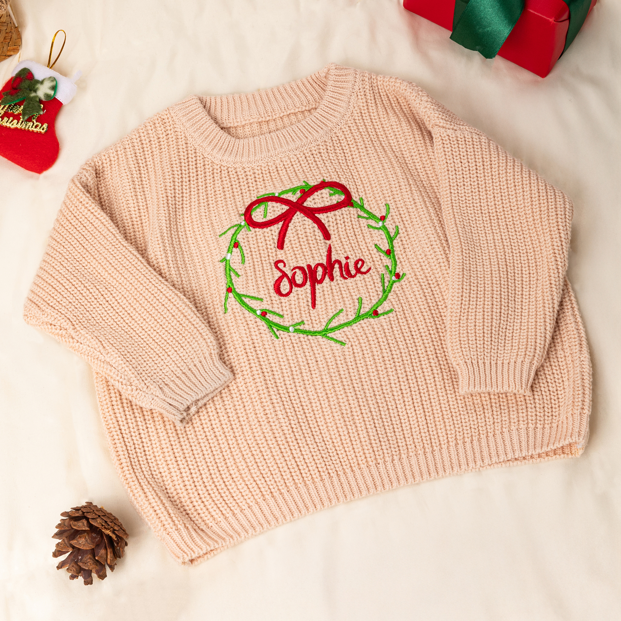 Chandail à couronne de Noël personnalisé avec nom brodé Anniversaire 1er Noël de bébé Cadeau pour nouveau-nés Nouveaux parents