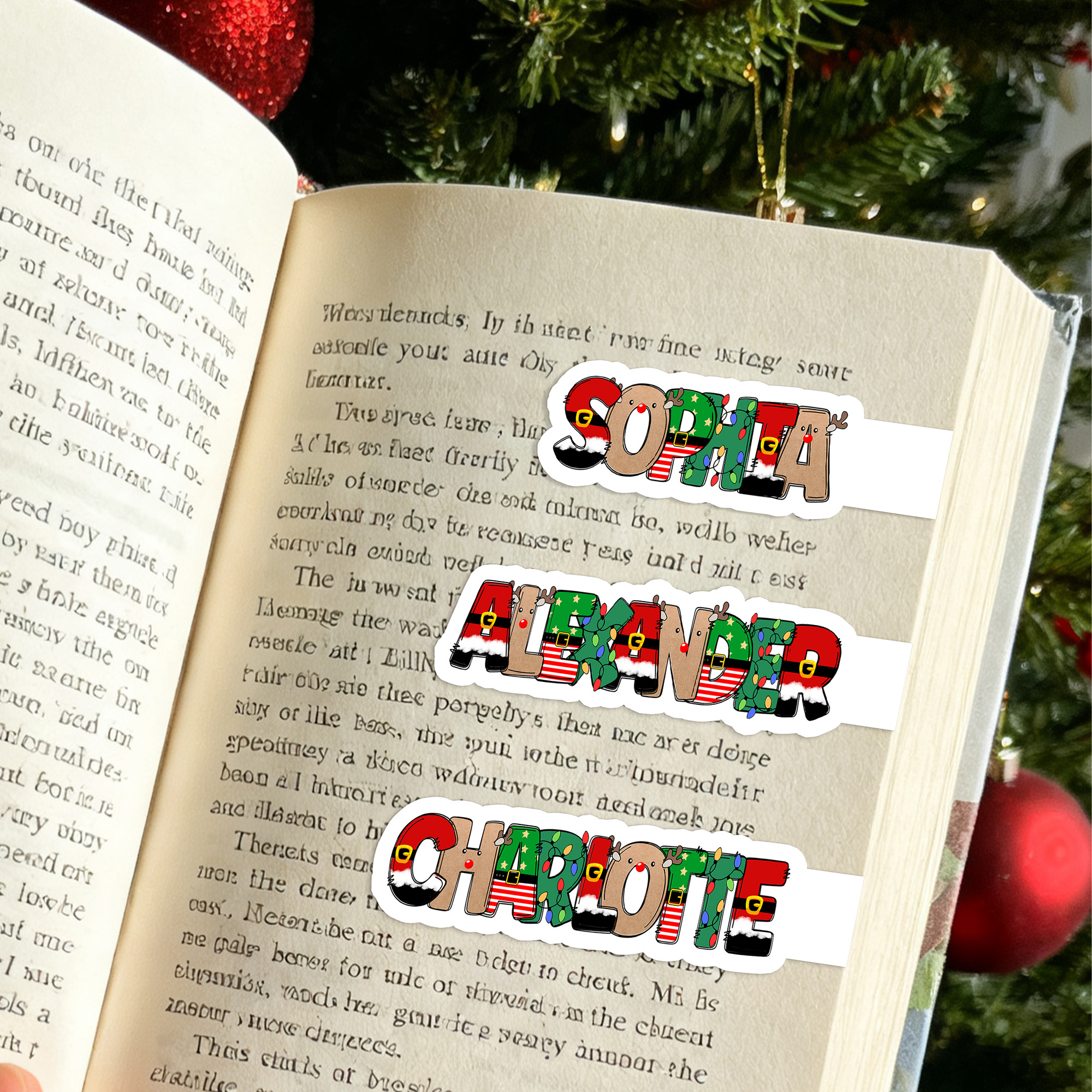 Marque-page magnétique personnalisé sur le thème de Noël avec lettre gribouillée et nom Accessoire de lecture Cadeau de Noël pour les amoureux des livres Les rats de bibliothèque