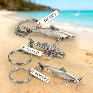 Personalised Realistic Shark Keychain with Name Birthday Christmas Gift for Shark Lover Diving Lover Surfing Lover