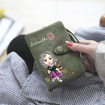 Henkilökohtainen sarjakuva lukeminen merkki syntymä kukka Tri-Fold PU nahka rannekoru lompakko kortinhaltija ja nimi syntymäpäivälahja kirjamatoille