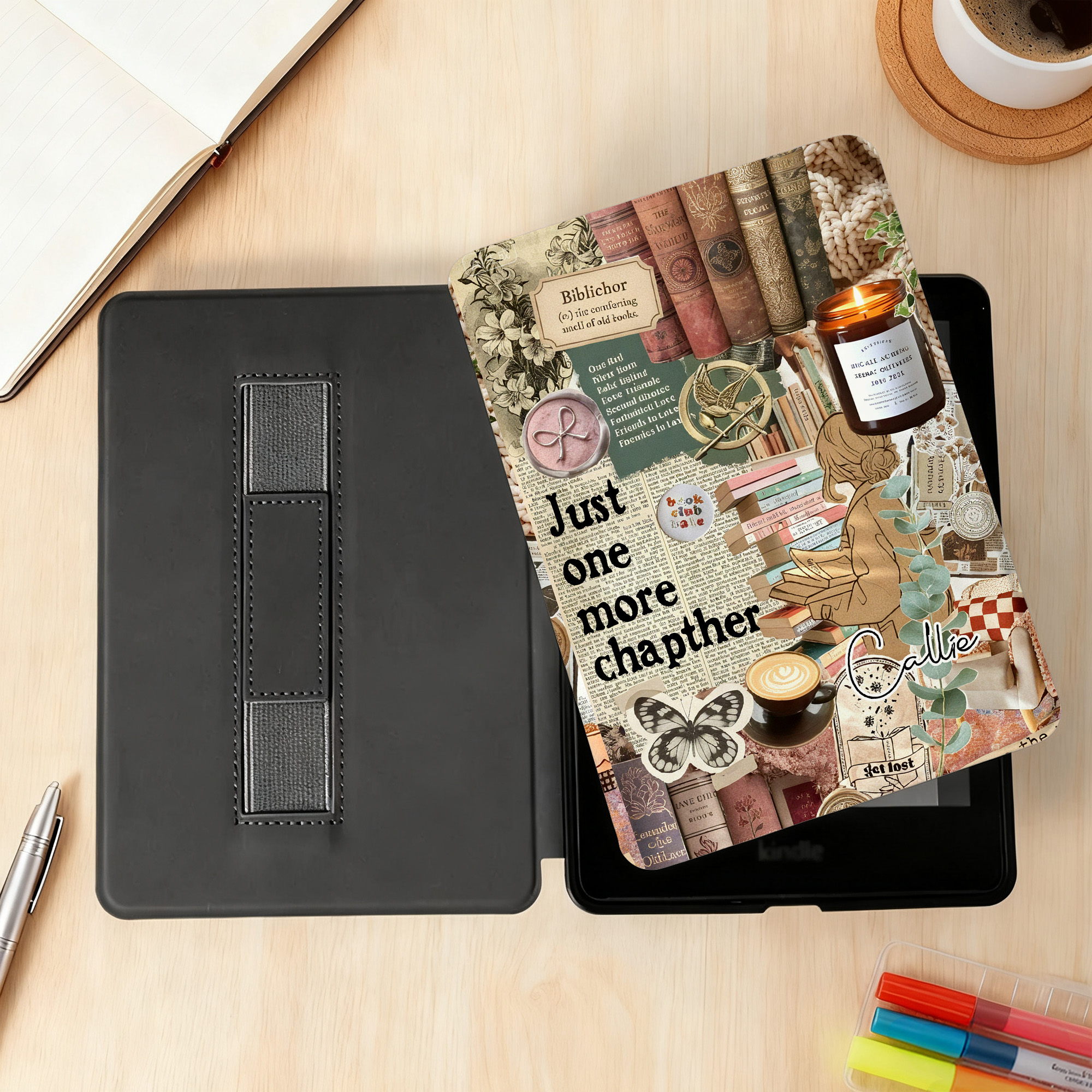 Personnalisé Vintage Collage Art Multiples Modèles Etui Kindle Durable avec Nom Utilisation Quotidienne Cadeau d'Anniversaire pour Lecteur Amoureux du Livre Bookworm