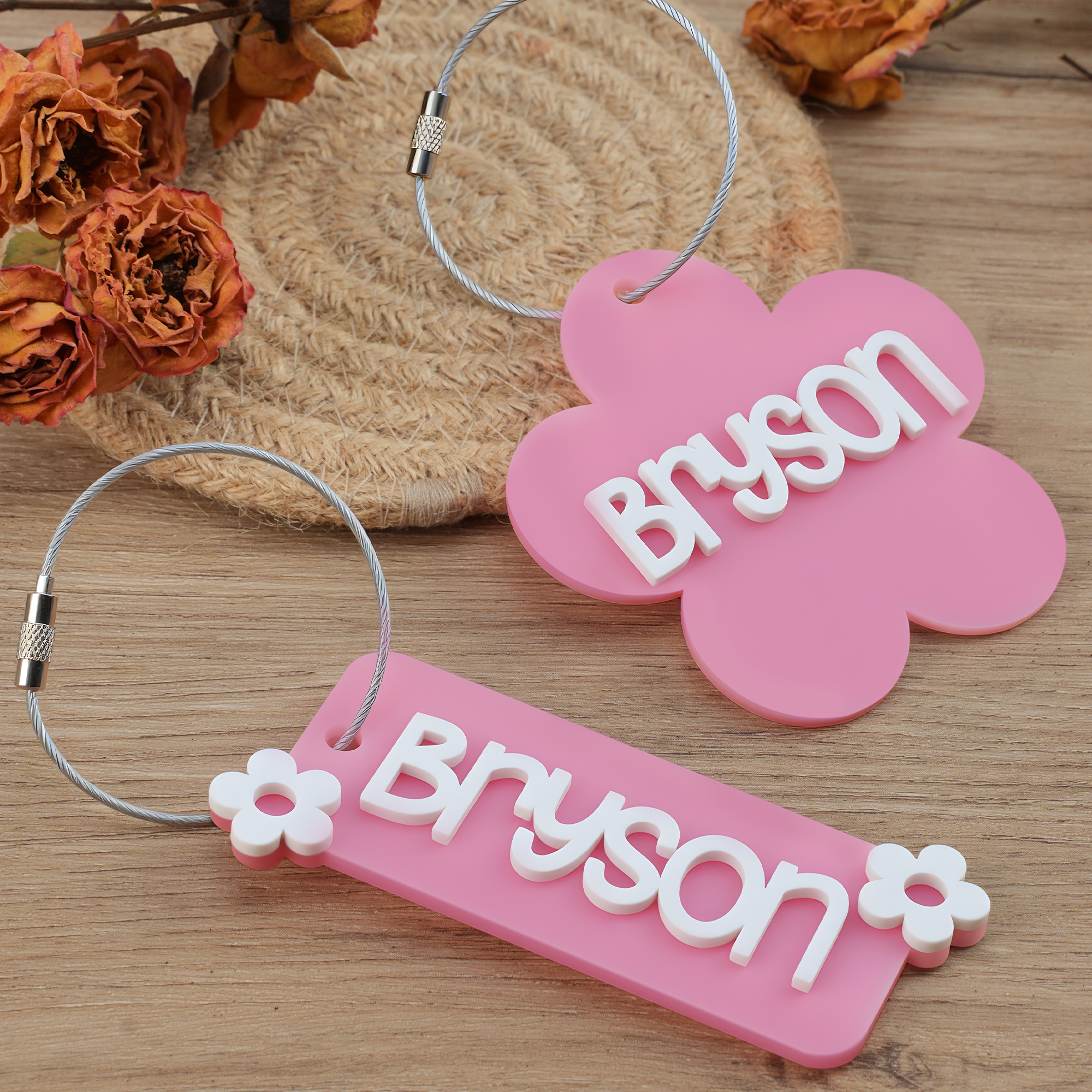 Porte-clés en acrylique personnalisé avec nom, fleur carrée et multicolore Cadeau d'anniversaire et de Noël pour les amis, les garçons et les filles