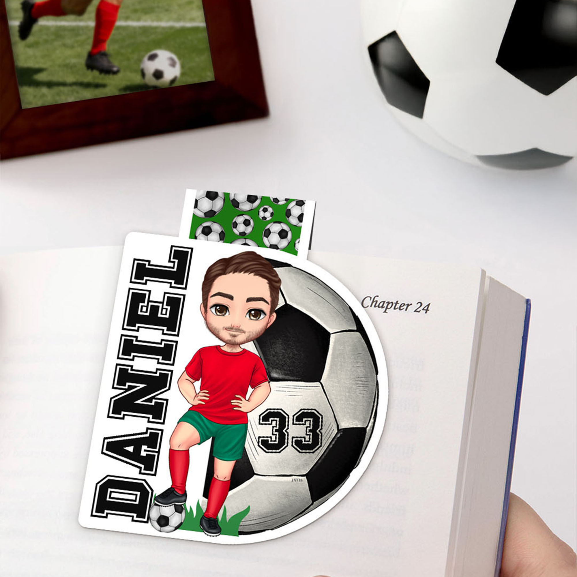 Marque-page magnétique personnalisé avec nom et numéro Cadeau de Noël et d'anniversaire pour les amoureux du football et les rats de bibliothèque