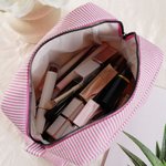 Personalizzato Cartoon lettura personaggio nascita fiore Multicolore strisce borsa trucco con nome e cerniera regalo di compleanno anniversario per donne ragazze