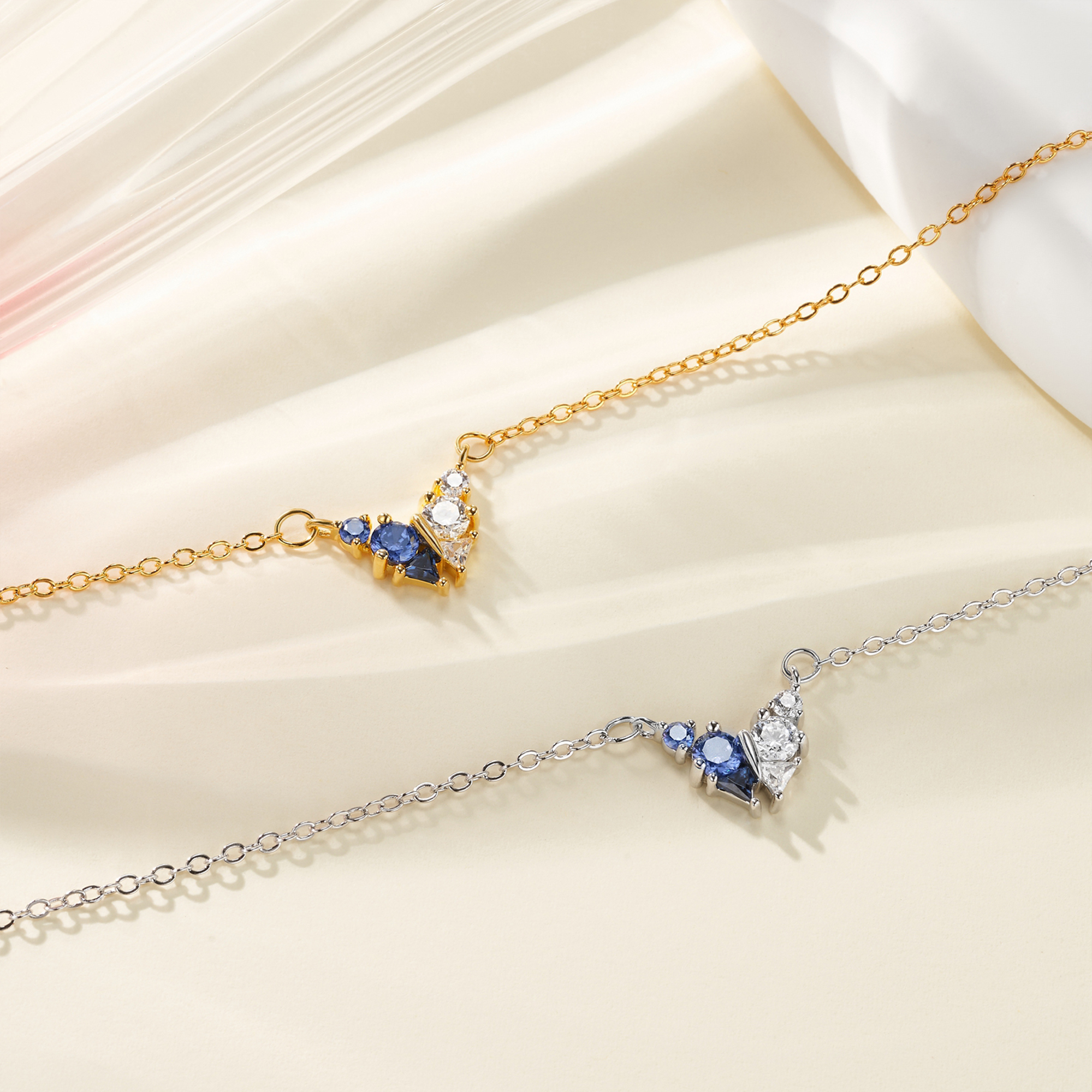 Collier de pierres de naissance papillon personnalisé Bijoux délicats Noël Anniversaire Cadeau pour Mère Femmes