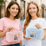 Gepersonaliseerde Cartoon Lezen Karakter Geboorte Bloem Wijd Opening PU Lederen Make-up tas met naam Travel Essentials Dagelijks gebruik Verjaardagscadeau voor vrouwen