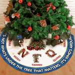 Personalized Star Candy Floral Initial Christmas Tree Skirt with 2-8 Names Holiday Party Home Decor Christmas Gift for Family Friends