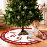 Personalized Star Candy Floral Initial Christmas Tree Skirt with 2-8 Names Holiday Party Home Decor Christmas Gift for Family Friends