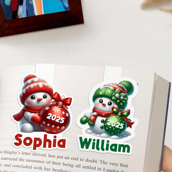Personalised Cute Snowman Magnetic Bookmark Clip with Name and Year Reading Supplies Christmas Gift for Book Lovers Bookworms