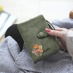 Portefeuille en Cuir Tri-Plié Personnalisé avec Bouquet de Fleur de Naissance Cadeau Anniversaire Fête des Mères pour Femme