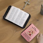 Gepersonaliseerd Kruis Bloemen Bijbelverzen PU Lederen Boekomslag met Naam Verjaardag Doop Cadeau voor Christenen Vrouwen