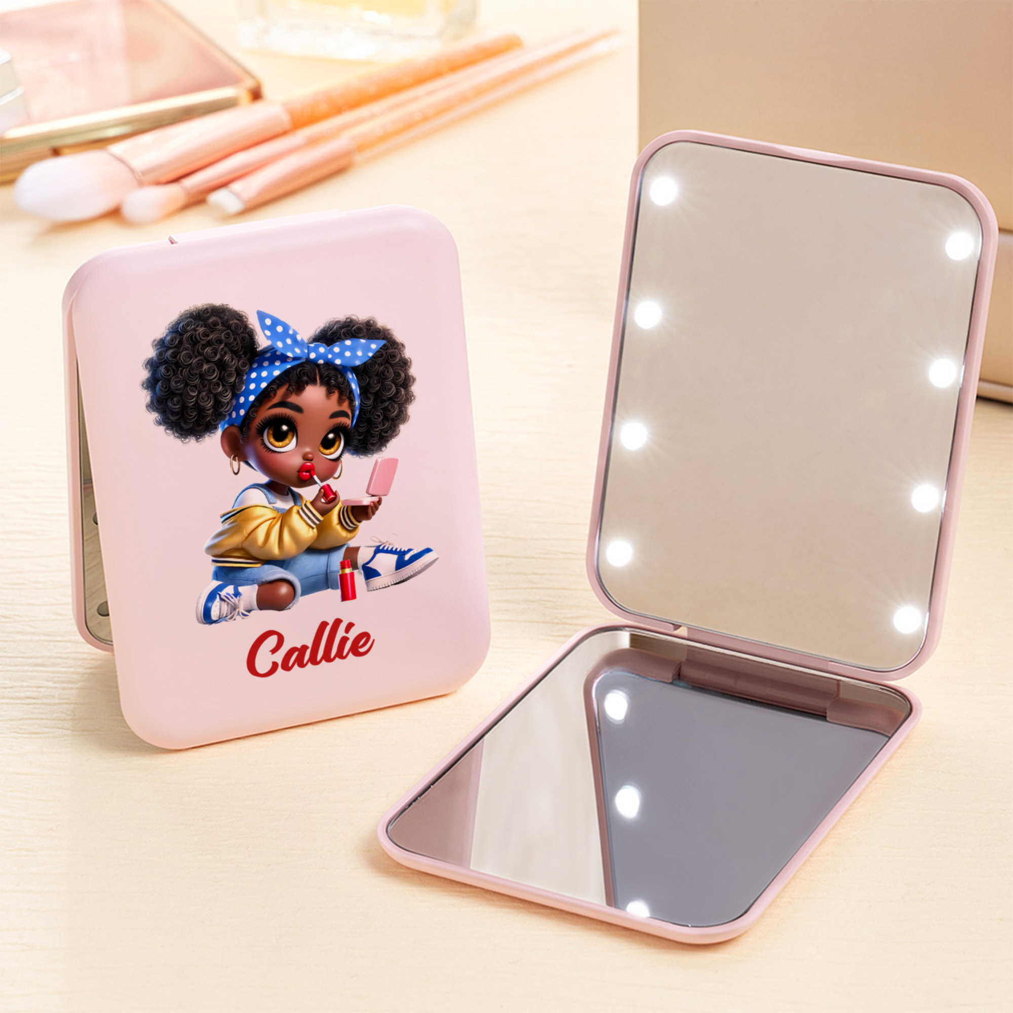 Miroir de poche noir personnalisé pour fille avec nom et lumière LED Outils de maquillage pour usage quotidien Cadeau d'anniversaire et de mariage pour filles et femmes