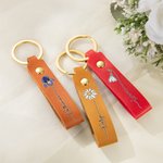 Personalisierte Multicolor Geburt Blume PU Leder Schlüsselanhänger mit Namen Hochzeit Party Vorschlag Geburtstag Geschenk für Frauen
