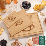 Personalised Snowflake Christmas Hat Initial Name Bamboo Cutting Board with Juice Groove Christmas Housewarming Gift for Family Friends