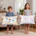 Taie d'oreiller personnalisée Rainbow Dinosaur Rectangular Cute Cartoon Word Cloud Throw Pillow Cover with Initial and Name Home Decor Birthday Gift for Kids (Cadeau d'anniversaire pour les enfants)