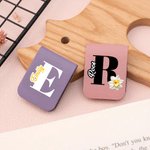 Gepersonaliseerde Geboortebloem PU-leer Magnetische Bladwijzerclip met Naam en Initiaal Leesaccessoires Verjaardagscadeau voor Boekenliefhebbers